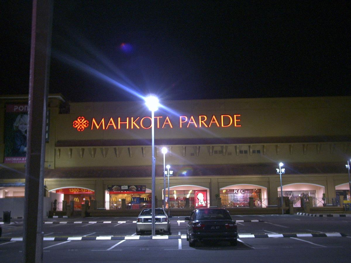 الشقق الفندقية ملقافي  Costa Mahkota المظهر الخارجي الصورة