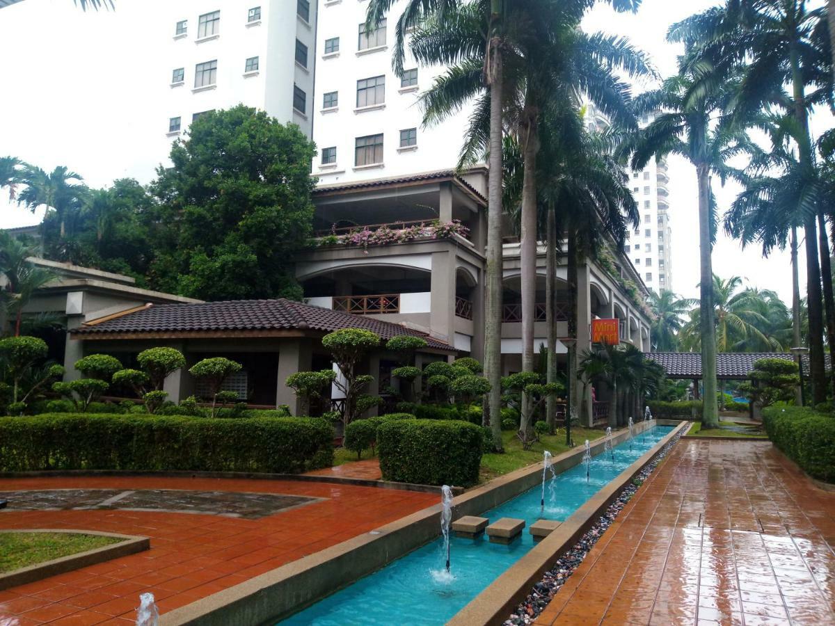 الشقق الفندقية ملقافي  Costa Mahkota المظهر الخارجي الصورة